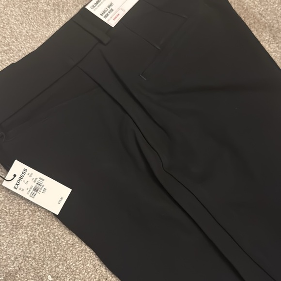 New Black Express Columnist pants. Size 10R. Barely boot, high rise. Stretch - Picture 7 of 10